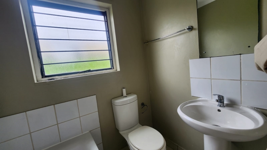 To Let 2 Bedroom Property for Rent in Maitland Western Cape